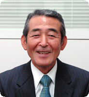 一人当たり医療費年度別比較(4月〜8月分)